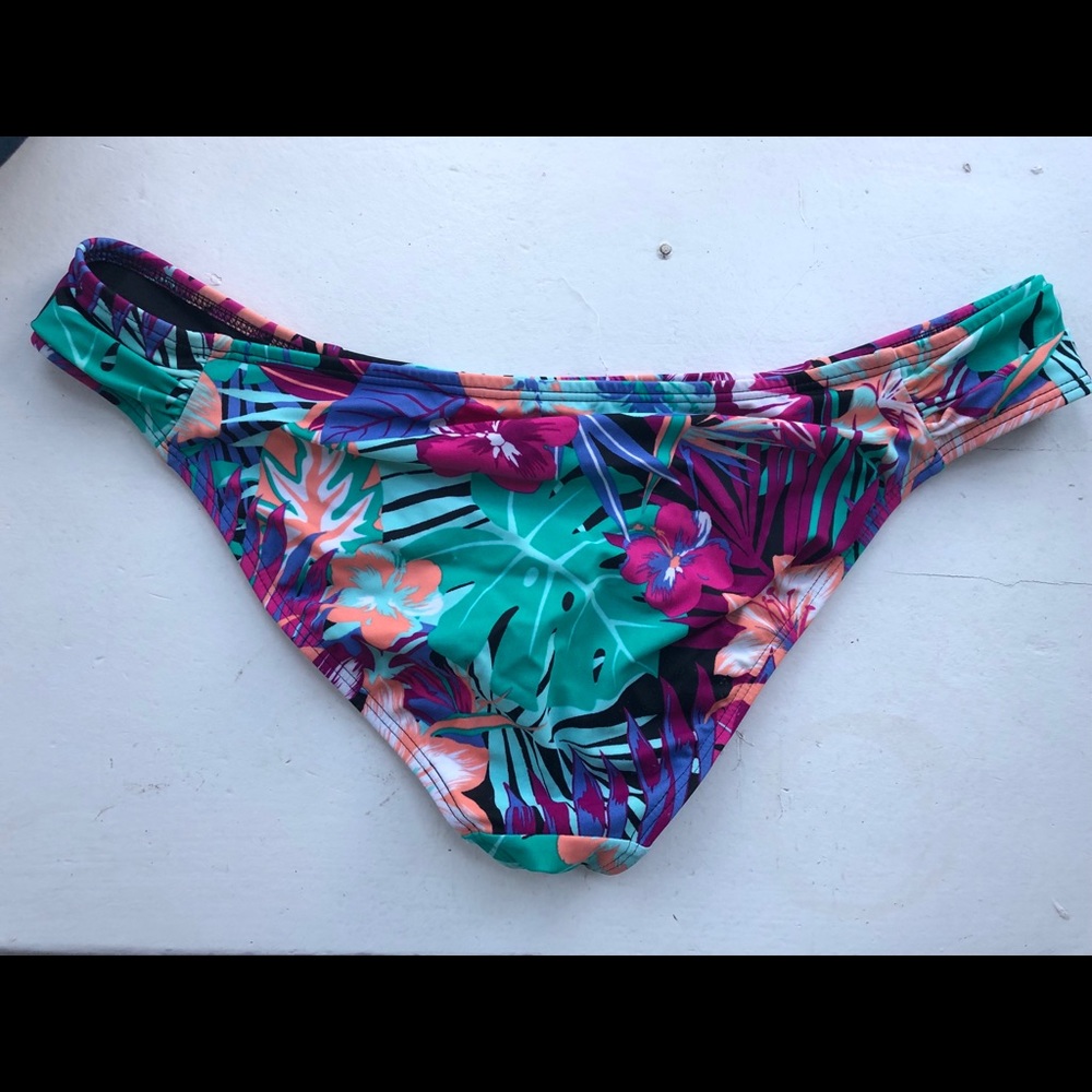 Roxy bikini bottom - Picture 2 of 5